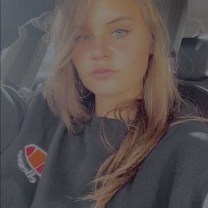 Meet your Posher, Sabrina